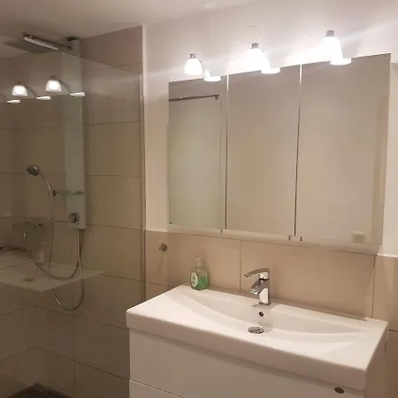 Zimmer 1 Nahe Thoraxklinik - Bad Und Kueche Geteilt Heidelberg